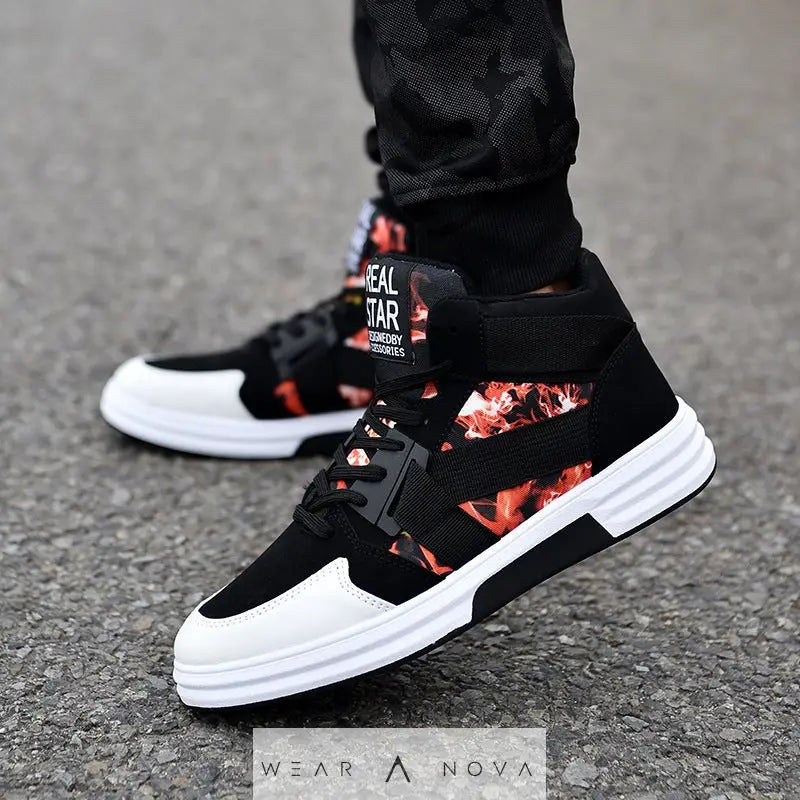 Camouflage High-Top Lace-Up Shoe  scarpe 