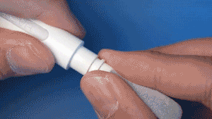 Earbuds Cleaning Pen  Earbuds Cleaning Pen NewEraWear