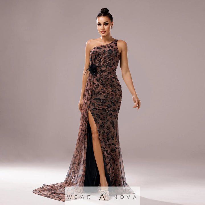 One-shoulder Diagonal Collar Leopard Sequined Evening Dress  Dress Elegant 