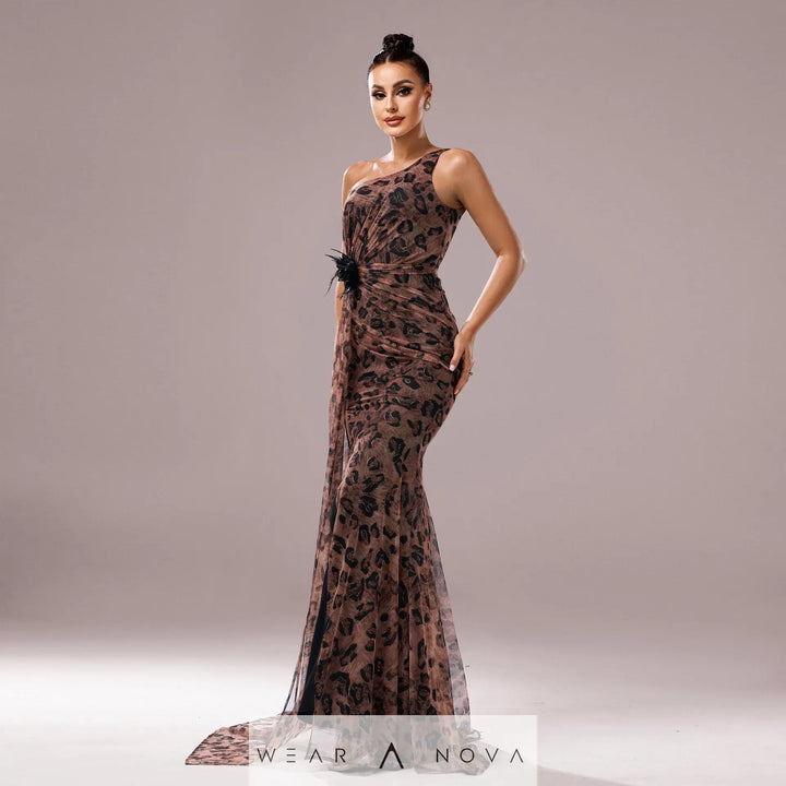 One-shoulder Diagonal Collar Leopard Sequined Evening Dress  Dress Elegant 