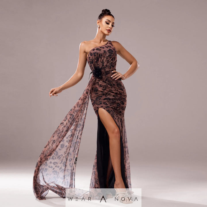 One-shoulder Diagonal Collar Leopard Sequined Evening Dress  Dress Elegant 