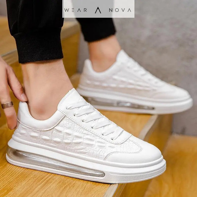 Sleek Leather Men's Sneakers with Breathable Design  Sneakers